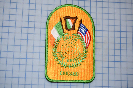 a patch with a flag and a harp on it