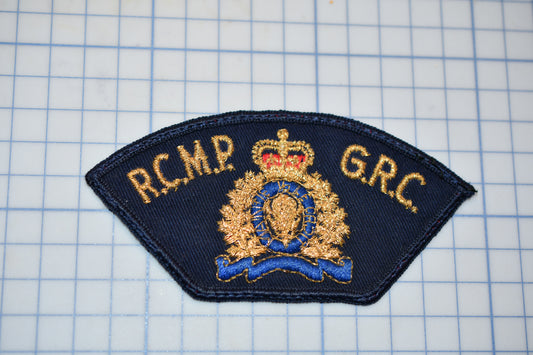 a patch that says rcmp grc on it