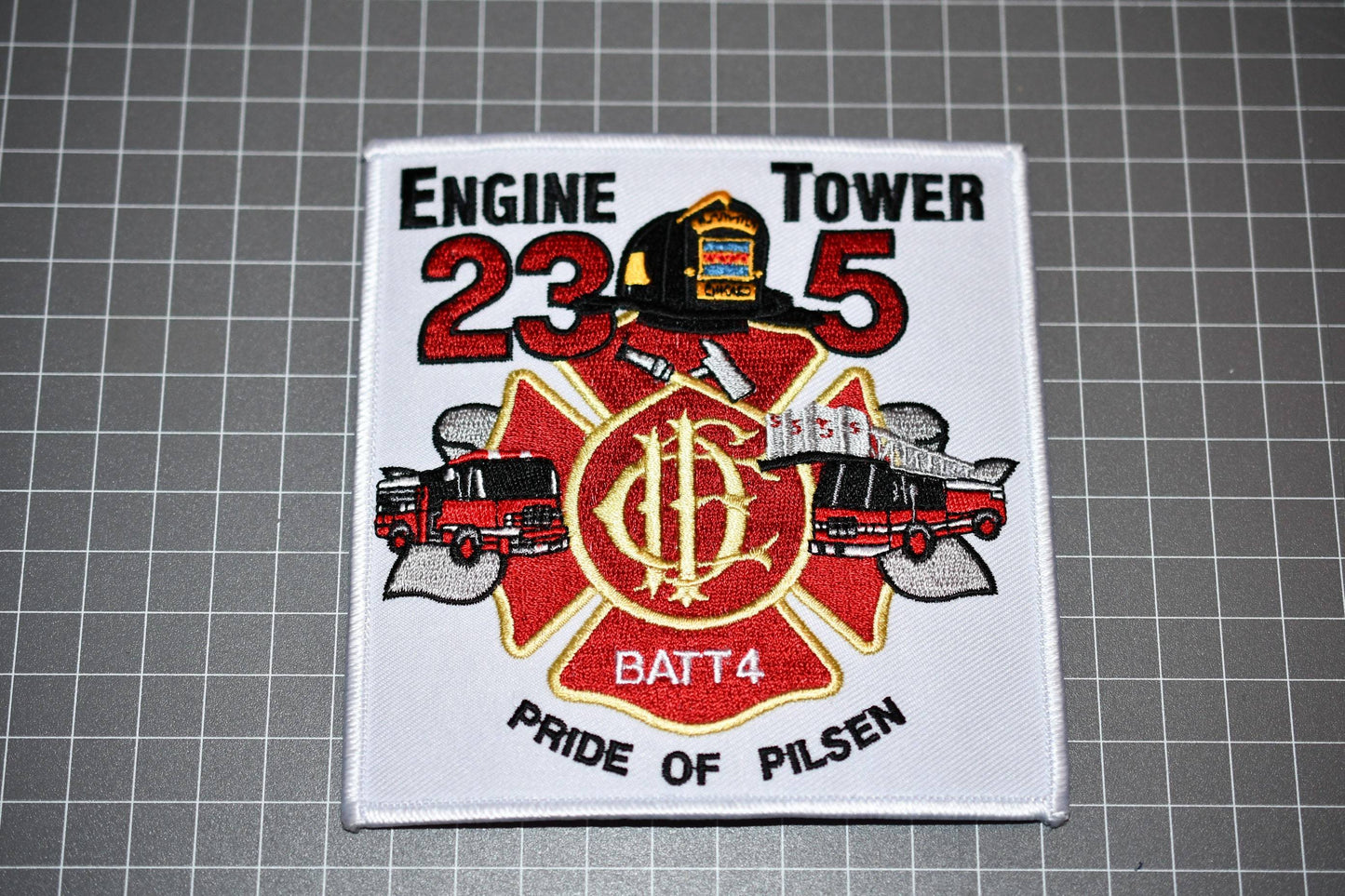 Chicago Illinois Fire Department Engine 23 Tower 5 Batt 4 "Pride Of Pilsen" Patch (B8)